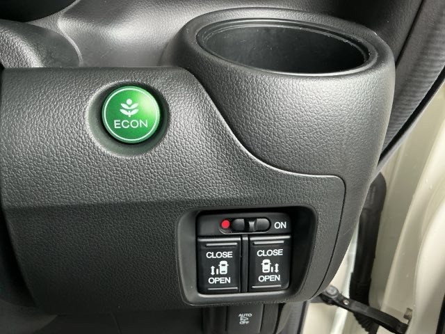 ホンダ Ｎ　ＢＯＸ ６６０ Ｇ ＳＳパッケージ H29年 (近畿) 99