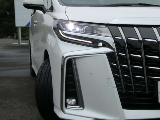 トヨタ アルファード　ハイブリッド ハイブリッド ２．５ ＳＲ Ｃパッケージ Ｅ－ＦＯＵＲ ４ＷＤ R4年 (関東) 99