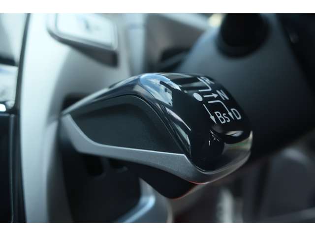 トヨタ プリウスΑ １．８ Ｓ ツーリングセレクション H30年 (関東) 99