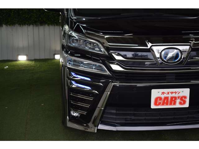 トヨタ ヴェルファイア　ハイブリッド ハイブリッド ２．５ ＺＲ Ｅ－ＦＯＵＲ ４ＷＤ R1年 (北海道) 99