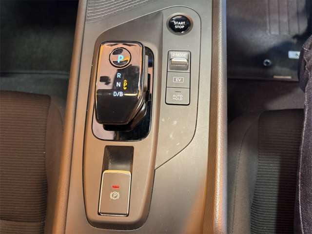日産 ノート １．２ Ｓ R4年 (近畿) 99