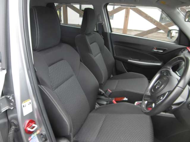 スズキ スイフト １．０ ＲＳＴ セーフティパッケージ装着車 H29年 () 99