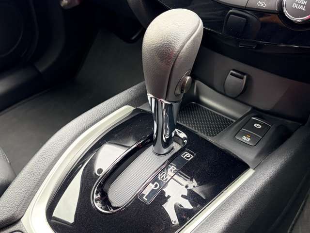 日産 エクストレイル ２．０ ２０ＸＩ エクストリーマーＸ ２列車 ４ＷＤ R1年 () 99