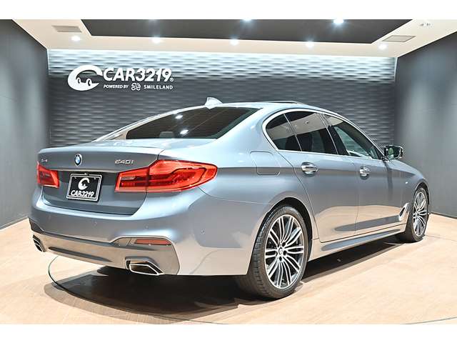 ＢＭＷ ５シリーズ ５４０Ｉ Ｘドライブ Ｍスポーツ ４ＷＤ H29年 () 99
