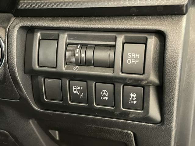 スバル インプレッサスポーツ １．６ Ｉ－Ｌ アイサイト ４ＷＤ H29年 (甲信越・北陸) 99