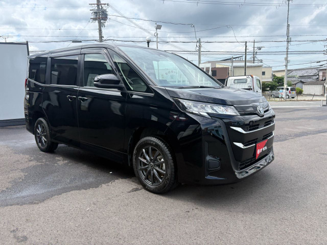 トヨタ ノア １．８ ハイブリッド Ｘ Ｅ－ＦＯＵＲ ４ＷＤ R6年 () 99