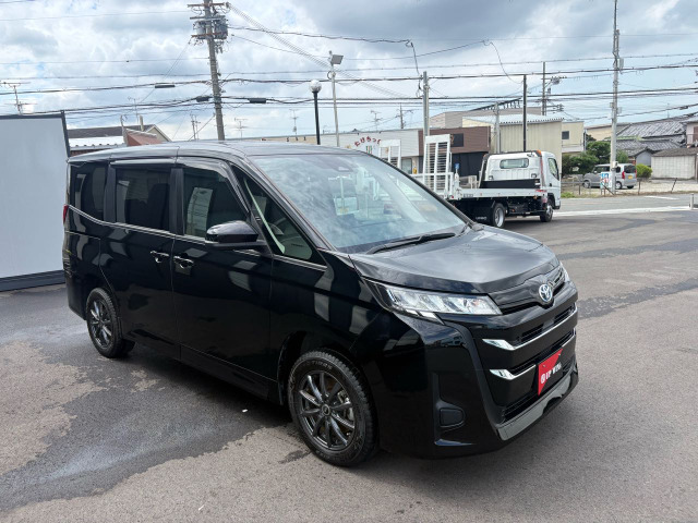 トヨタ ノア １．８ ハイブリッド Ｘ Ｅ－ＦＯＵＲ ４ＷＤ R6年 () 99