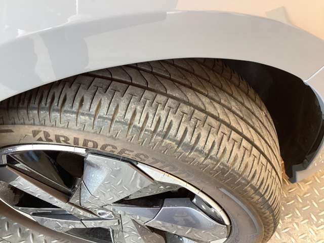 日産 ノートオーラ １．２ Ｇ レザーエディション R4年 (近畿) 99