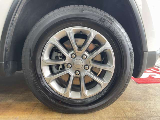 ジープ グランドチェロキー ラレード ４ＷＤ H28年 () 99