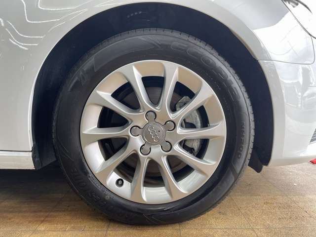 アウディ Ａ３　スポーツバック １．４　ＴＦＳＩ H26年 (近畿) 99