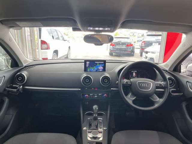 アウディ Ａ３　スポーツバック １．４　ＴＦＳＩ H26年 (近畿) 99