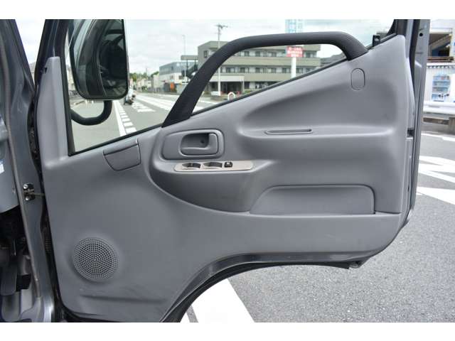 トヨタ トヨエース ３．０ ダブルキャブ ロング ジャストロー ディーゼルターボ H28年 (近畿) 99