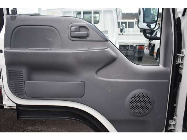 マツダ タイタン ３．０ フルワイドロー ＳＴＤ ディーゼルターボ ４ＷＤ H29年 (近畿) 99