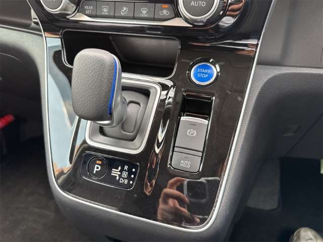 日産 セレナ １．２ Ｅ－ＰＯＷＥＲ ハイウェイスター Ｖ R4年 (近畿) 99