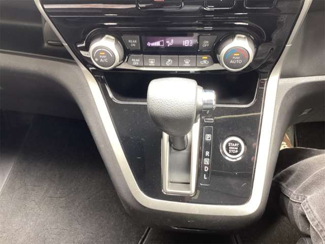 日産 セレナ ２．０ ハイウェイスター Ｖセレクション H30年 (近畿) 99