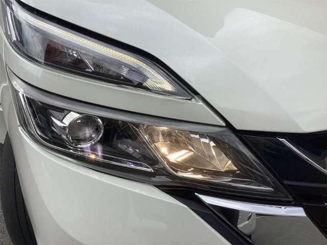 日産 セレナ ２．０ ハイウェイスター Ｖセレクション H30年 (近畿) 99