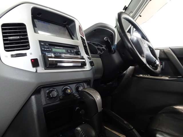 三菱 パジェロ ３．０ アクティブフィールドエディション ４ＷＤ H17年 (関東) 99