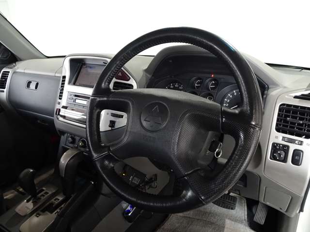 三菱 パジェロ ３．０ アクティブフィールドエディション ４ＷＤ H17年 (関東) 99