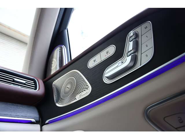 メルセデスベンツ ＧＬＳ ６００ ４マチック （ＩＳＧ搭載モデル） ４ＷＤ R6年 () 99