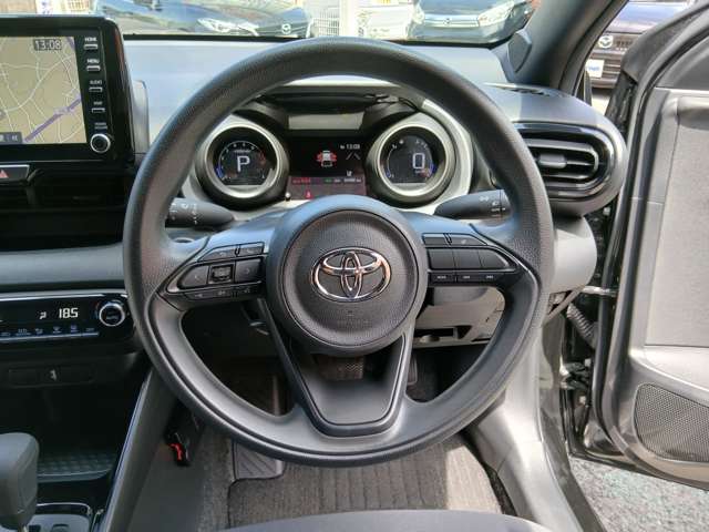 トヨタ ヤリス １．０ Ｇ R2年 (東海) 99