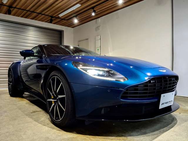 アストンマーティン ＤＢ１１ Ｖ８ R1年 () 99
