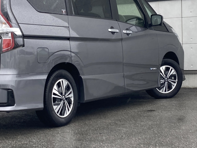 日産 セレナ １．２ Ｅ－ＰＯＷＥＲ ハイウェイスター Ｖ R3年 (四国) 99