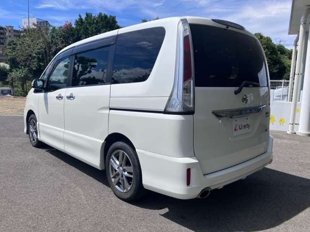 日産 セレナ ２．０ ライダー ブラックライン H23年 (九州・沖縄) 99