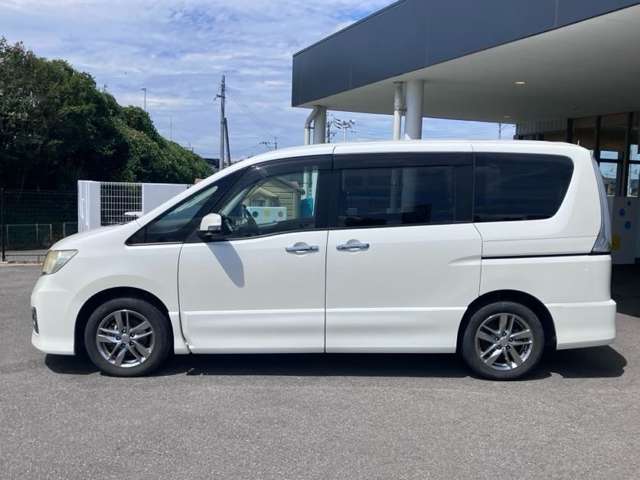 日産 セレナ ２．０ ライダー ブラックライン H23年 (九州・沖縄) 99