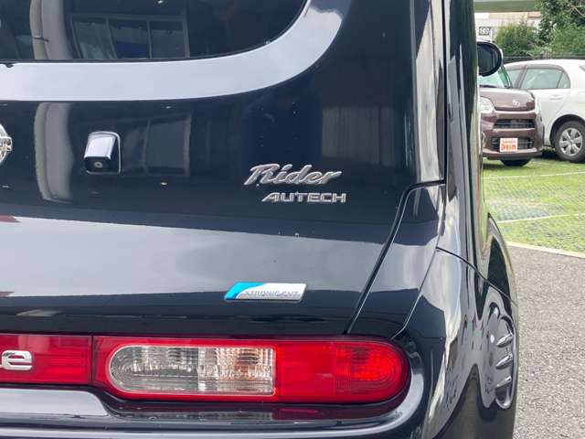 日産 キューブ １．５ ライダー ブラックライン H24年 (九州・沖縄) 99