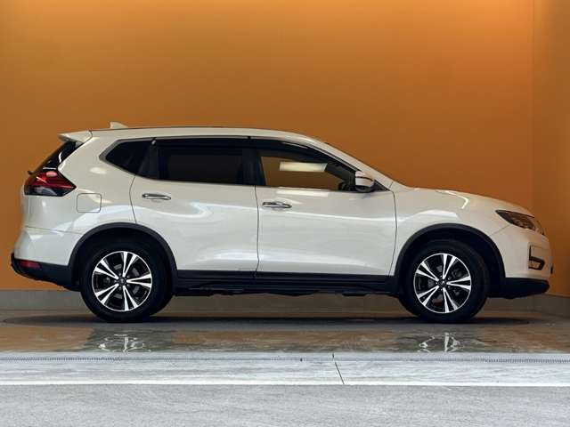 日産 エクストレイル ２．０ ２０Ｘ ２列車 ４ＷＤ H29年 (甲信越・北陸) 99
