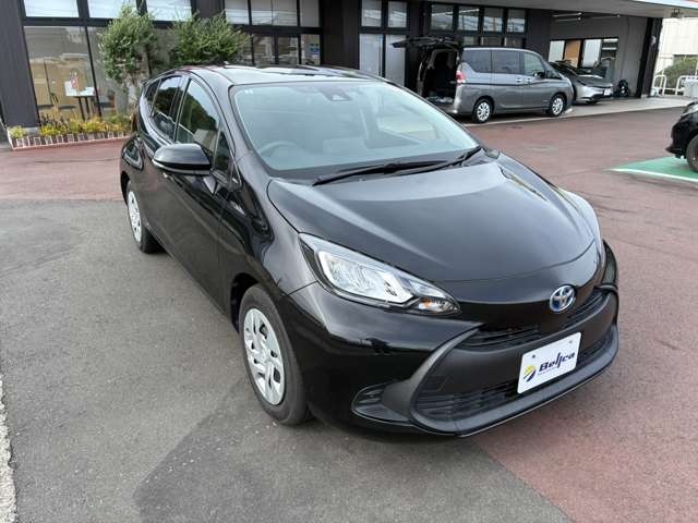 トヨタ アクア １．５ Ｘ R3年 (東海) 99