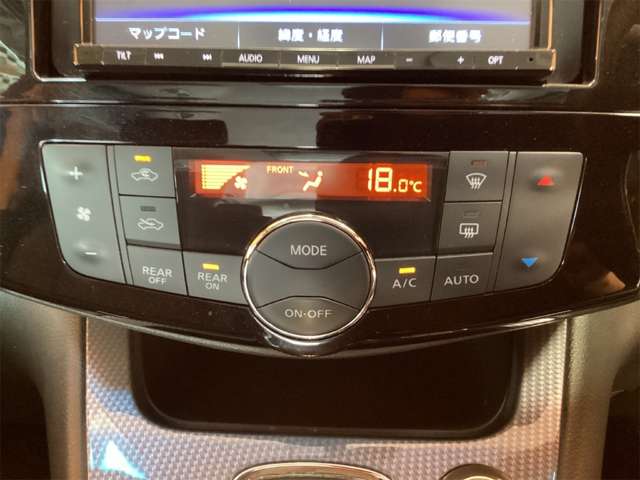 日産 セレナ ２．０ ライダー ブラックライン Ｓ－ＨＹＢＲＩＤ H28年 (近畿) 99
