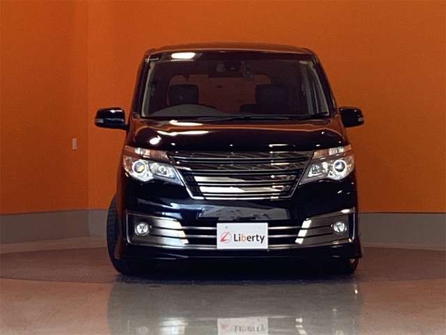 日産 セレナ ２．０ ライダー ブラックライン Ｓ－ＨＹＢＲＩＤ H28年 (近畿) 99