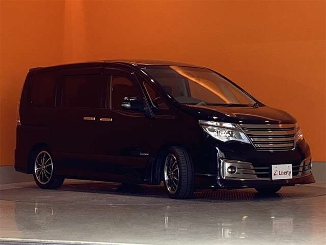 日産 セレナ ２．０ ライダー ブラックライン Ｓ－ＨＹＢＲＩＤ H28年 (近畿) 99