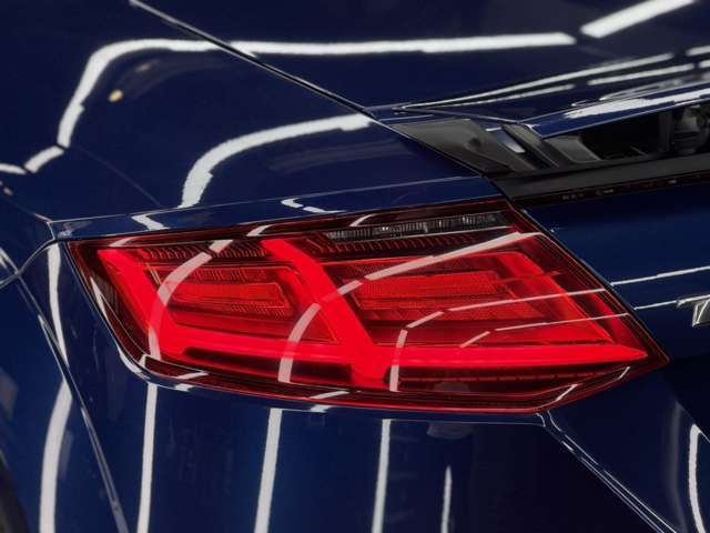 アウディ ＴＴロードスター ２．０ ＴＦＳＩ クワトロ Ｓラインパッケージ ４ＷＤ H29年 (関東) 99