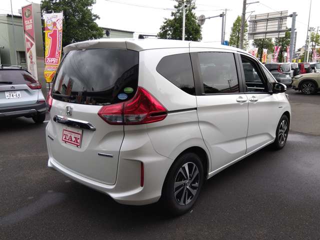 ホンダ フリード　ハイブリッド １．５ ハイブリッド ＥＸ H29年 (東北) 99