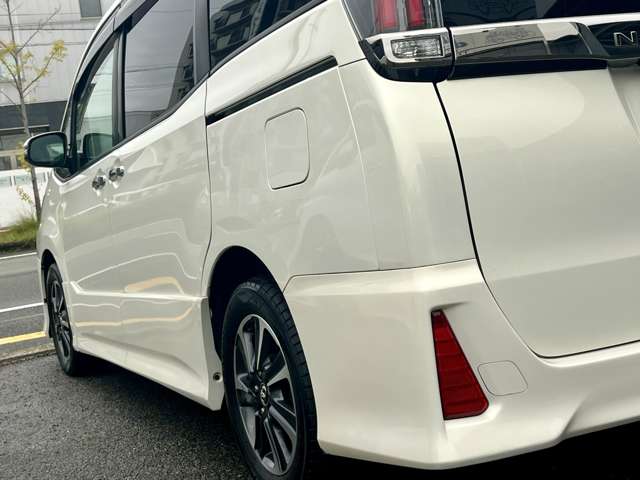 トヨタ ノア ２．０ ＳＩ ＷＸＢ H30年 (近畿) 99