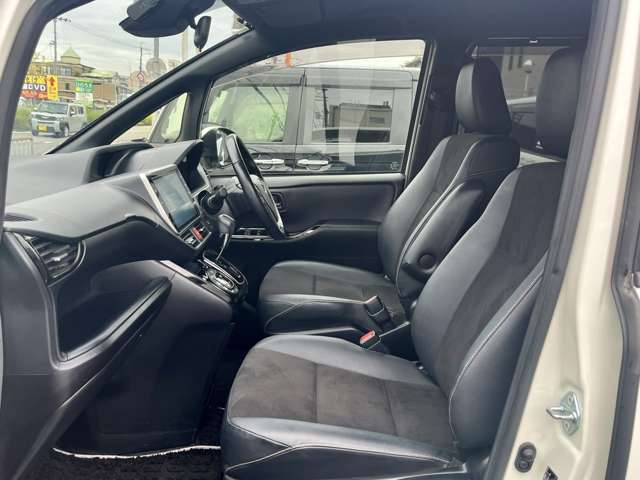 トヨタ ノア ２．０ ＳＩ ＷＸＢ H30年 (近畿) 99