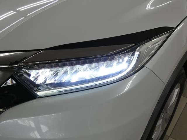 ホンダ ヴェゼル １．５ Ｘ ホンダセンシング ４ＷＤ R3年 () 99