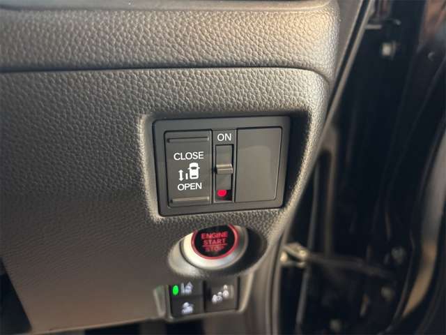 ホンダ Ｎ　ＢＯＸ カスタム ６６０ Ｌ R4年 () 99