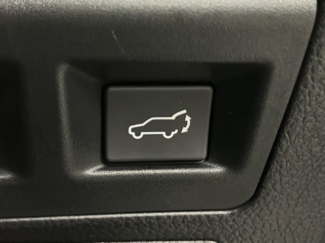 スバル フォレスター ２．０ エックスブレイク カラーアクセント仕様 ４ＷＤ H30年 (近畿) 99