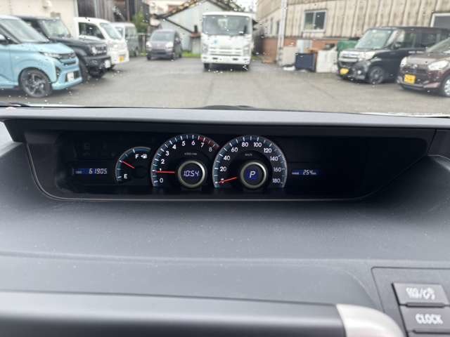 トヨタ ヴォクシー ２．０ Ｘ Ｌエディション H23年 (近畿) 99