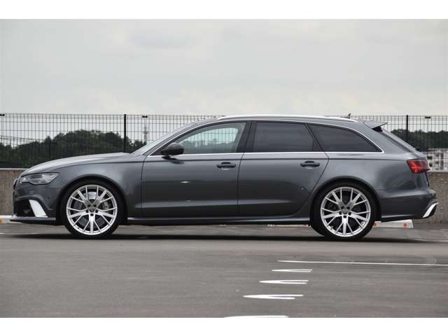 アウディ ＲＳ６　アバント パフォーマンス ４ＷＤ H29年 (関東) 99
