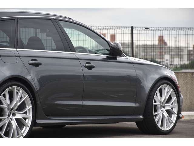 アウディ ＲＳ６　アバント パフォーマンス ４ＷＤ H29年 (関東) 99