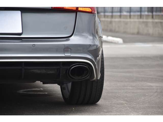 アウディ ＲＳ６　アバント パフォーマンス ４ＷＤ H29年 (関東) 99