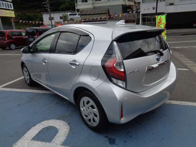 トヨタ アクア １．５ Ｓ スタイルブラック R1年 (九州・沖縄) 99