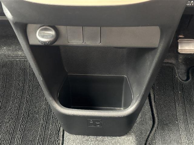 ダイハツ ムーヴ　キャンバス ６６０ Ｘ リミテッド メイクアップ ＳＡＩＩ H29年 (東海) 99