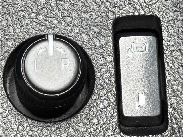 トヨタ シエンタ　ハイブリッド ハイブリッド １．５ Ｇ H27年 (東海) 99