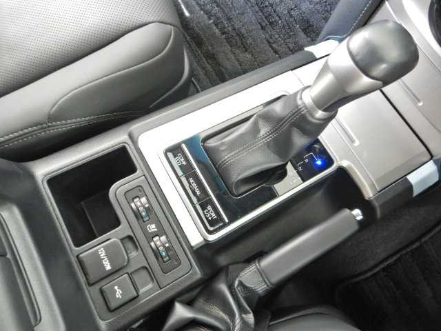 トヨタ ランドクルーザープラド ２．８ ＴＺ－Ｇ ディーゼルターボ ４ＷＤ R4年 () 99
