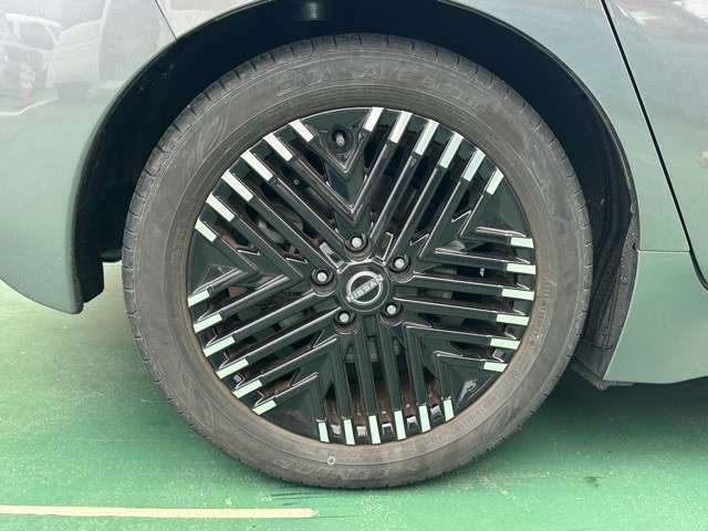 日産 リーフ Ｘ　Ｖセレクション R4年 () 99